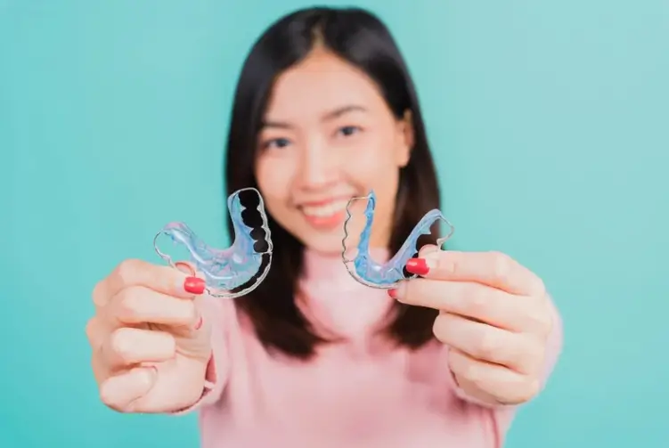 รีเทนเนอร์แบบโลหะ